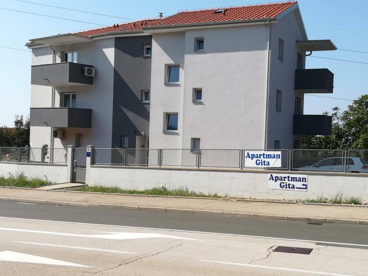 Apartment Gita Fiume Esterno foto